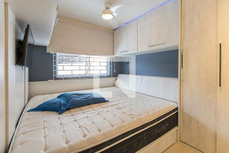 Quarto 2 de apartamento para alugar com 2 quartos, 71m² em Parolin, Curitiba