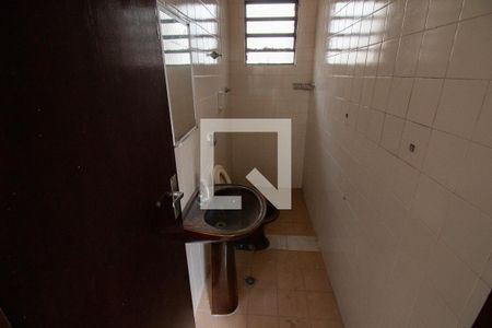 Casa à venda com 260m², 4 quartos e 2 vagasBanheiro