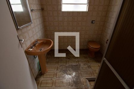 Casa à venda com 260m², 4 quartos e 2 vagasBanheiro