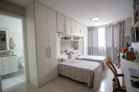 Apartamento para alugar com 243m², 3 quartos e 2 vagas Apartamento para alugar com 243m², 3 quartos e 2 vagasSuíte 2