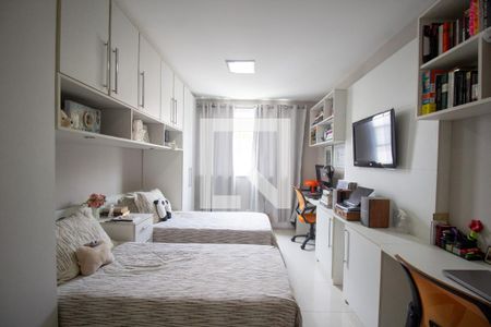 Apartamento para alugar com 243m², 3 quartos e 2 vagas Apartamento para alugar com 243m², 3 quartos e 2 vagasSuíte 2