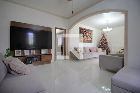 Sala de estar de casa à venda com 5 quartos, 300m² em Nova Floresta, Belo Horizonte