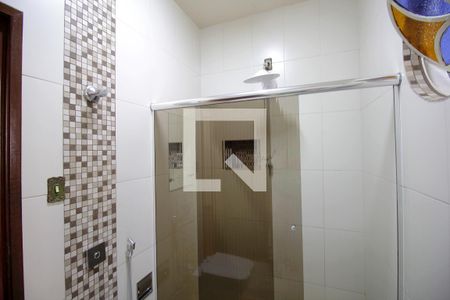Casa à venda com 300m², 5 quartos e 3 vagasBanheiro 2º piso