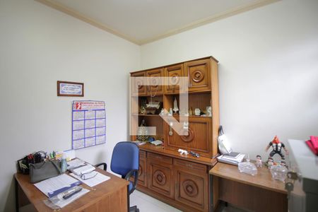 Casa à venda com 300m², 5 quartos e 3 vagasEscritório