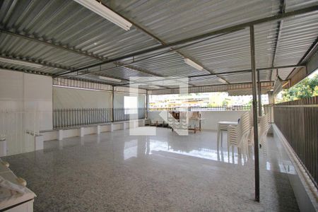 Casa à venda com 300m², 5 quartos e 3 vagasVaranda coberta