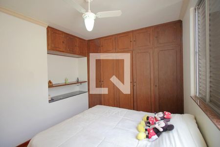 Casa à venda com 300m², 5 quartos e 3 vagasSemi suite 2