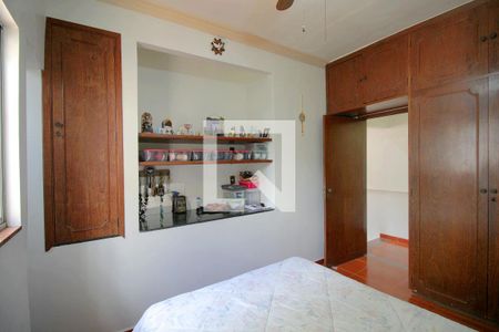 Casa à venda com 300m², 5 quartos e 3 vagasSemi suite 1