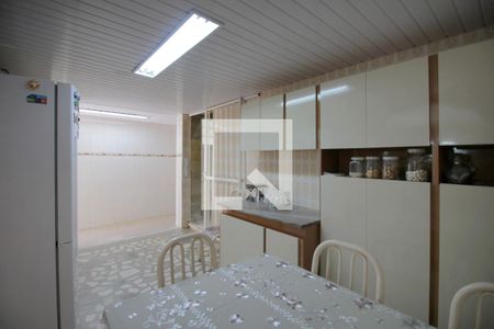 Casa à venda com 300m², 5 quartos e 3 vagasCozinha 2