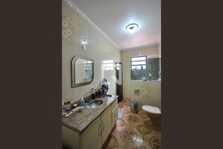 Casa à venda com 87m², 4 quartos e 2 vagasBanheiro Social 