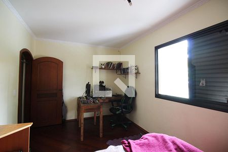 Casa à venda com 87m², 4 quartos e 2 vagasQuarto 