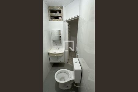 Banheiro da Suíte de casa para alugar com 2 quartos, 70m² em Setor Negrão de Lima, Goiânia