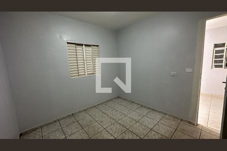 Quarto 1 de casa para alugar com 2 quartos, 70m² em Setor Negrão de Lima, Goiânia