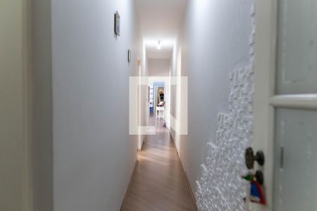 Corredor de casa à venda com 3 quartos, 253m² em Vila São Pedro, Santo André