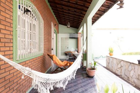 Casa à venda com 253m², 3 quartos e 7 vagasÁrea Externa