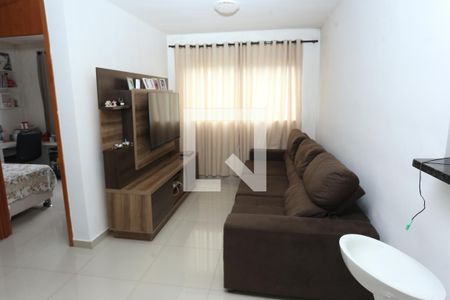Salão de apartamento para alugar com 2 quartos, 52m² em Recanto das Emas, Brasília