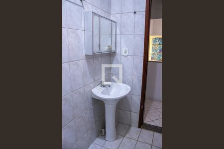 Banheiro - torneira de casa para alugar com 2 quartos, 120m² em Setor Pedro Ludovico, Goiânia