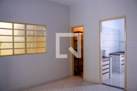Sala de casa para alugar com 2 quartos, 120m² em Setor Pedro Ludovico, Goiânia