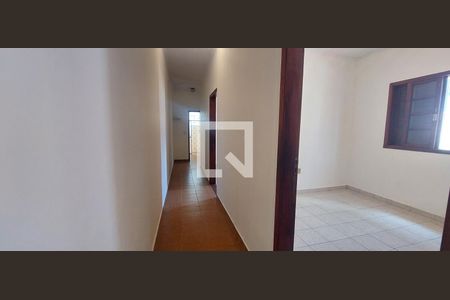 Corredor quartos de casa à venda com 3 quartos, 145m² em Vila Bela Vista, Santo André