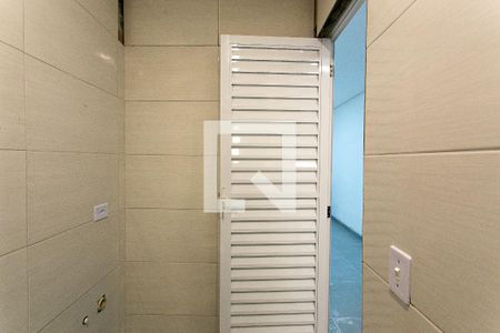 Apartamento para alugar com 45m², 2 quartos e sem vaga Apartamento para alugar com 45m², 2 quartos e sem vagaBanheiro