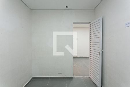 Quarto 1 de apartamento para alugar com 2 quartos, 45m² em Vila Londrina, São Paulo