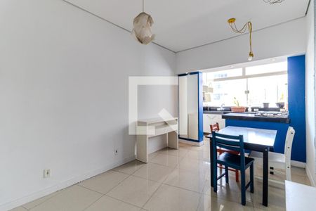 Sala de apartamento à venda com 2 quartos, 65m² em Vila Buarque, São Paulo