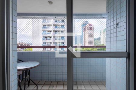 Varanda de apartamento para alugar com 2 quartos, 65m² em Barra da Tijuca, Rio de Janeiro