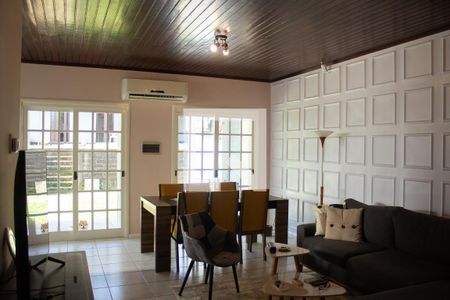 Sala de casa para alugar com 3 quartos, 280m² em Tarumã, Viamão