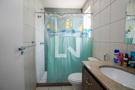 Casa de condomínio à venda com 120m², 3 quartos e 2 vagas Casa de condomínio à venda com 120m², 3 quartos e 2 vagasBanheiro da Suíte