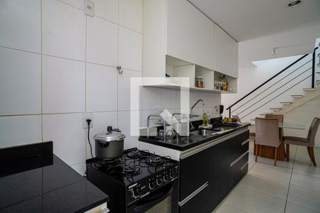 Casa de condomínio à venda com 120m², 3 quartos e 2 vagas Casa de condomínio à venda com 120m², 3 quartos e 2 vagasCozinha