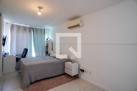 Casa de condomínio à venda com 120m², 3 quartos e 2 vagas Casa de condomínio à venda com 120m², 3 quartos e 2 vagasSuite