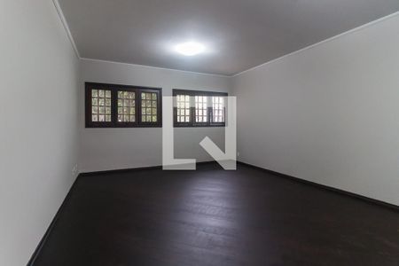 Sala de casa para alugar com 4 quartos, 270m² em Vila Mogilar, Mogi das Cruzes