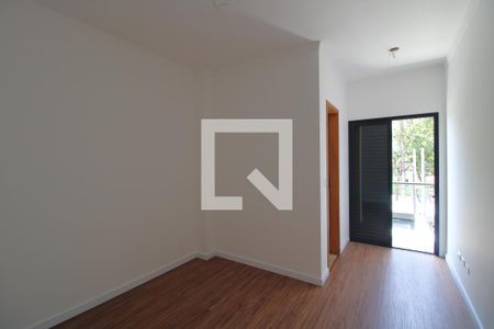 Casa à venda com 100m², 3 quartos e 2 vagasSuíte