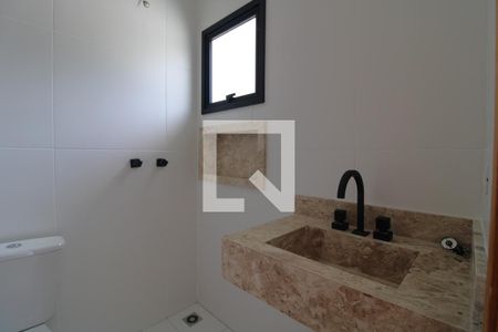 Casa à venda com 100m², 3 quartos e 2 vagasBanheiro da suíte