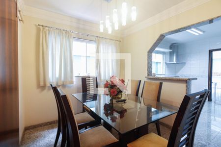 Casa à venda com 139m², 3 quartos e 3 vagas Casa à venda com 139m², 3 quartos e 3 vagasCozinha - Sala de Jantar