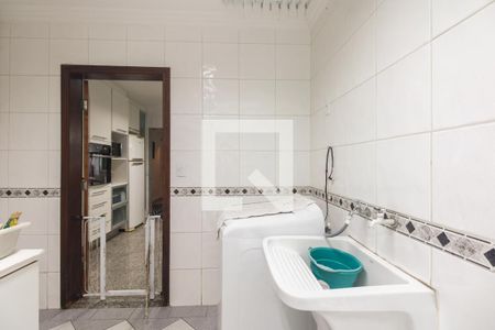 Casa à venda com 139m², 3 quartos e 3 vagas Casa à venda com 139m², 3 quartos e 3 vagasÁrea de Serviço