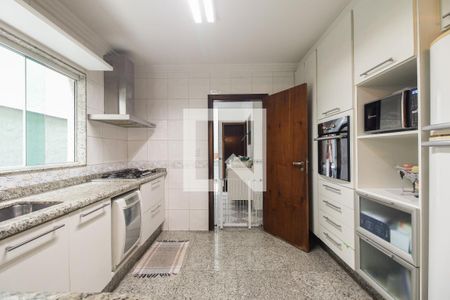 Casa à venda com 139m², 3 quartos e 3 vagas Casa à venda com 139m², 3 quartos e 3 vagasCozinha