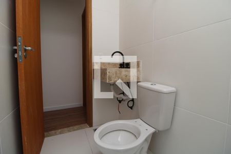 Casa à venda com 100m², 3 quartos e 2 vagasBanheiro comum