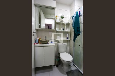 Banheiro de apartamento à venda com 2 quartos, 50m² em Vila Plana, São Paulo