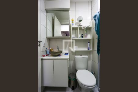 Banheiro de apartamento para alugar com 2 quartos, 50m² em Vila Plana, São Paulo