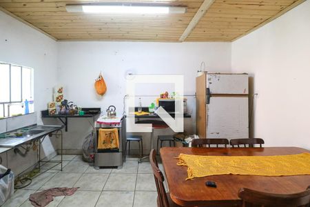 Casa à venda com 486m², 2 quartos e 1 vaga Casa à venda com 486m², 2 quartos e 1 vagaCozinha