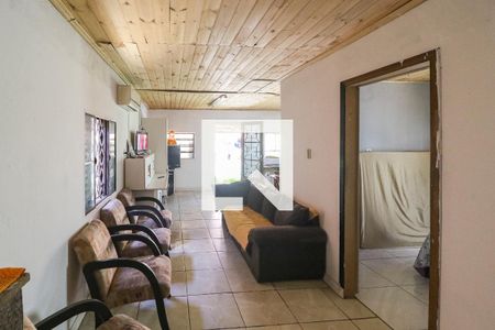 Sala de casa à venda com 2 quartos, 486m² em Vila Nova, Porto Alegre