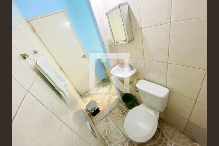Banheiro da Suíte de casa para alugar com 3 quartos, 78m² em Cidade Nova, Salvador