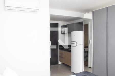 Quarto, panorâmica  de kitnet/studio para alugar com 1 quarto, 22m² em Indianópolis, São Paulo