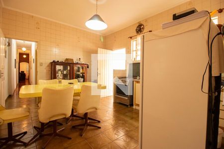 Casa à venda com 140m², 3 quartos e 5 vagasCozinha 2