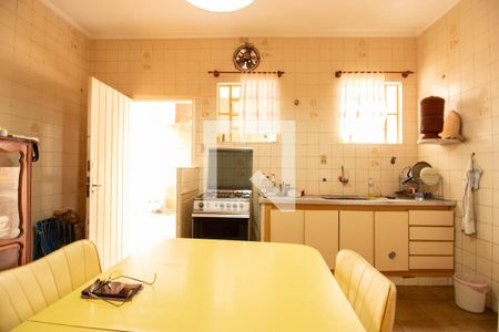 Casa à venda com 140m², 3 quartos e 5 vagasCozinha 2