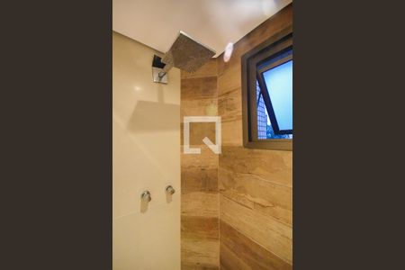 Apartamento para alugar com 255m², 3 quartos e 3 vagasChuveiro do Banheiro da Suíte 1 