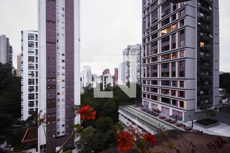 Apartamento para alugar com 255m², 3 quartos e 3 vagasVista da Suíte 1