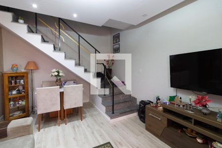 Sala de casa de condomínio à venda com 2 quartos, 88m² em Irajá, Rio de Janeiro