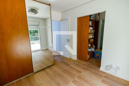 Casa de condomínio para alugar com 180m², 4 quartos e 5 vagasSuíte 3