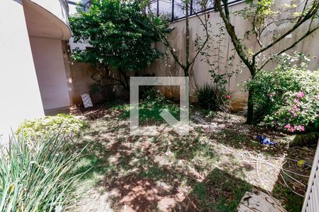 Casa de condomínio para alugar com 180m², 4 quartos e 5 vagasJardim